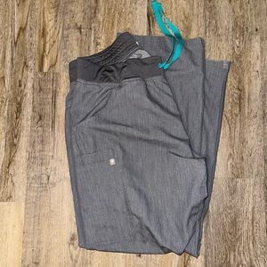 Figs women’s large graphite kade cargo pants